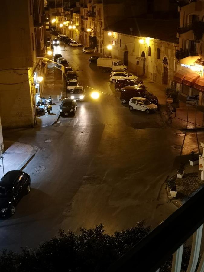 Apartmán La Regina Di Coppe Licata Exteriér fotografie